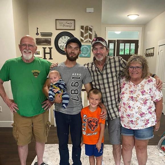 Meet your Posher, Rita - Picture 1 of 1